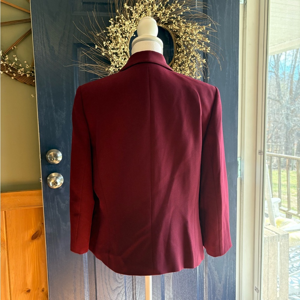 Kasper Deep Red Women's Blazer see description for size. Great condition. - Picture 4 of 12